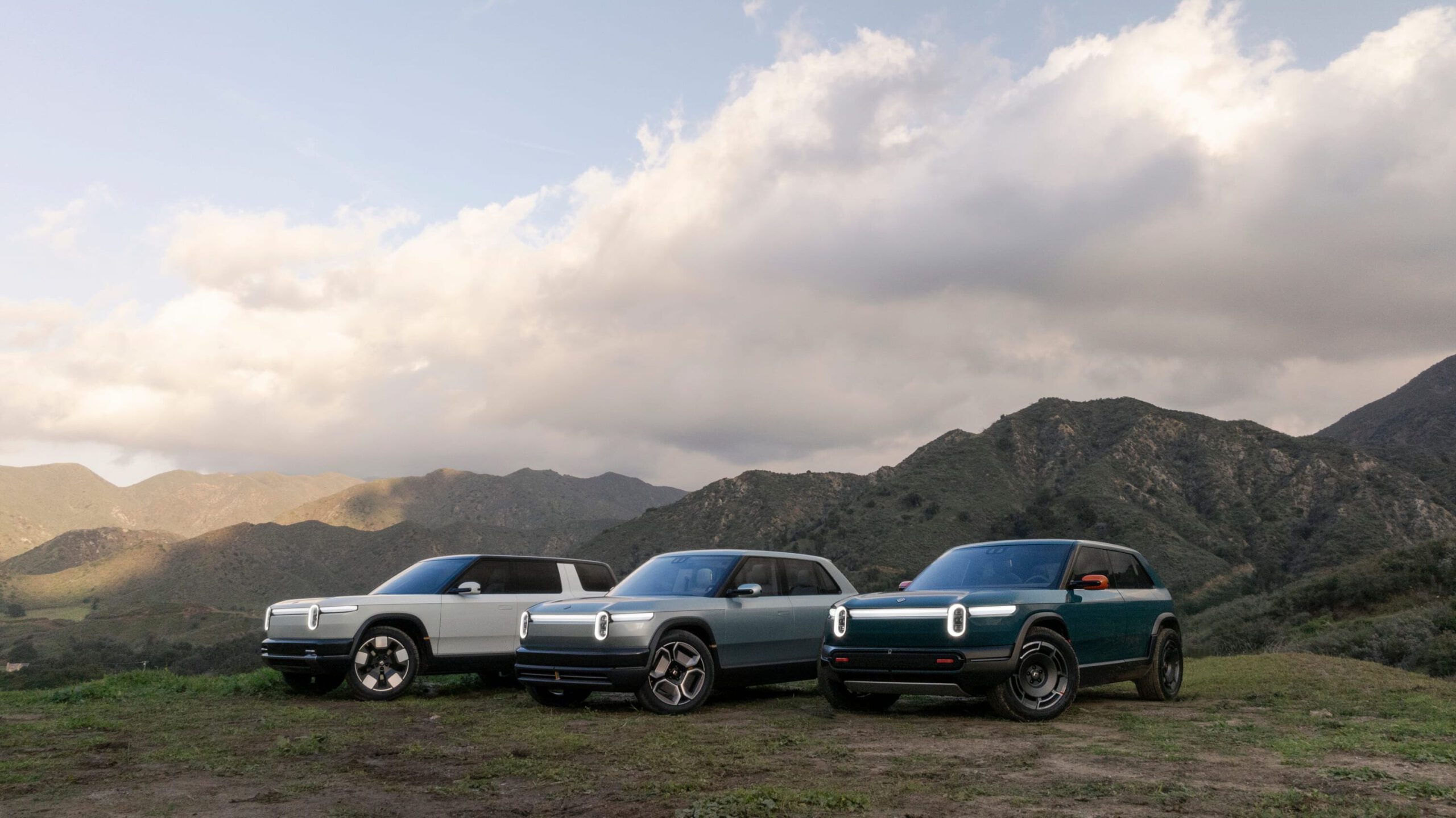 Die geplanten neuen Modelle von Rivian (von links nach rechts): R2, R3 und R3X (Performance-Variante des R3)